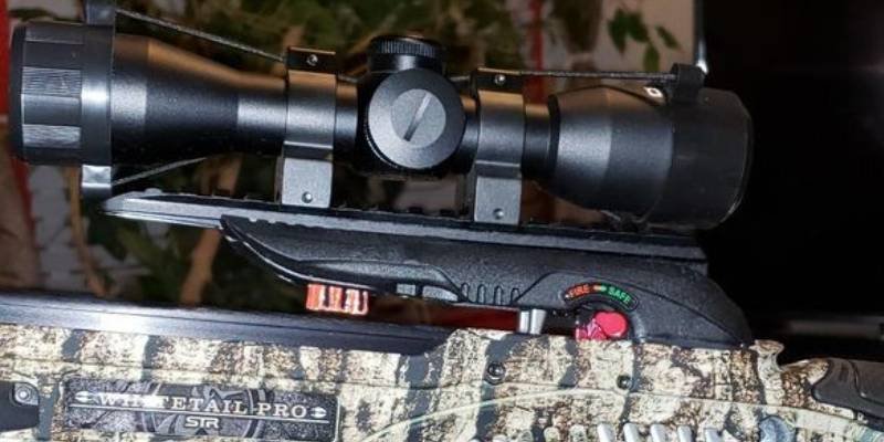 crossbow scope with multi-reticle aiming for beginners