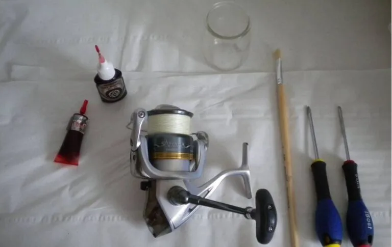 How to clean a spinning reel - Step by step guide