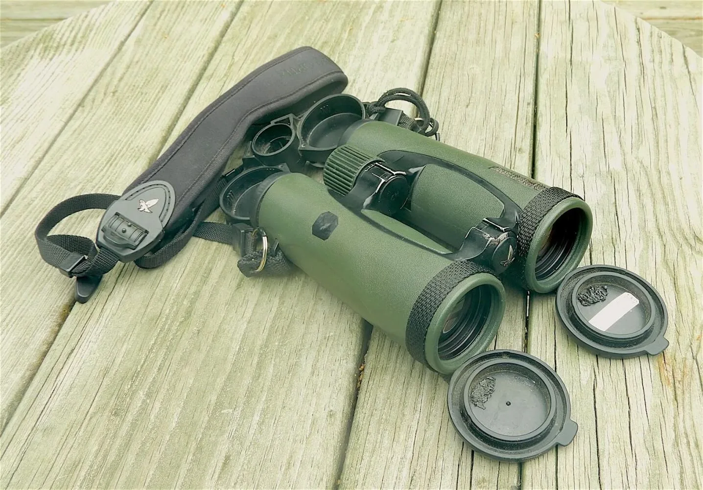 Swarovski EL 10x42 Binocular