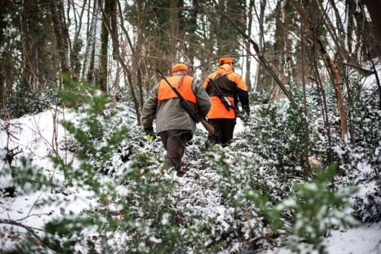 How to Stay Warm While Hunting