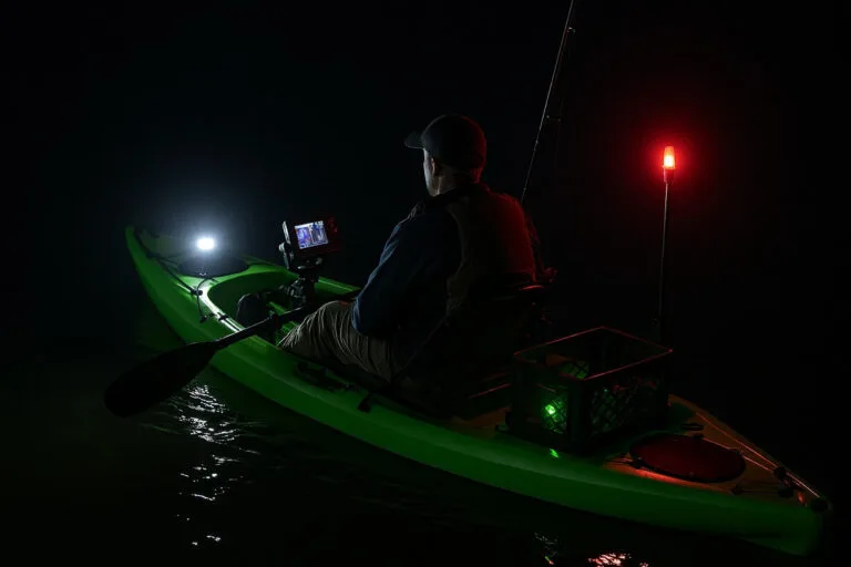 Best Kayak Lights for Night Fishing – 7 Reviewed