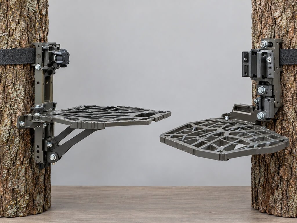 Inspecting saddle hunting platform mounting hardware and attachment points